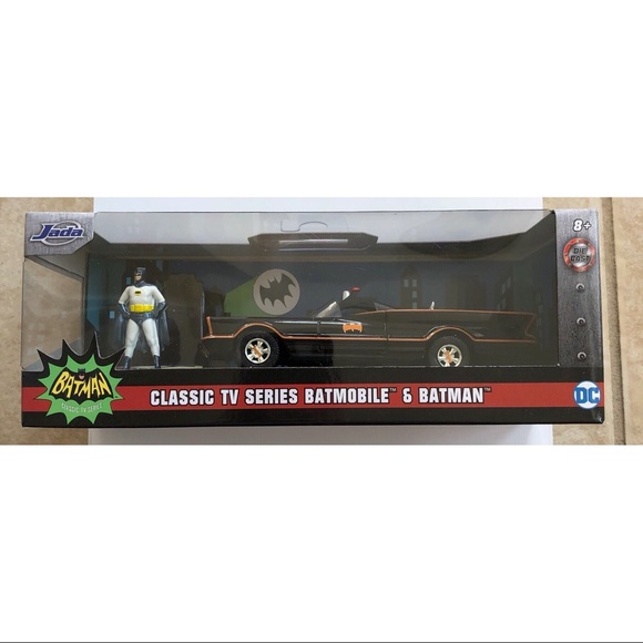 Jada Classic TV Series Batmobile and Batman Die-Cast Set - Picture 3 of 5